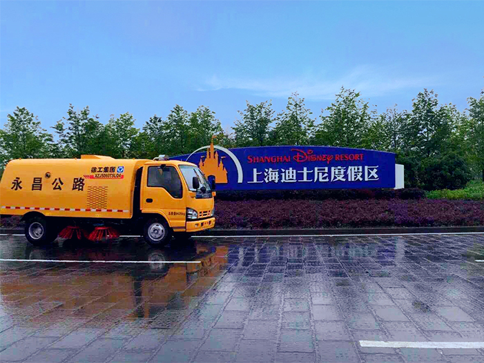 K8凯发扫路车保洁上海迪士尼