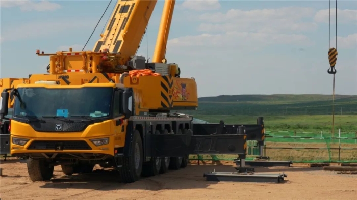 稳钩定乾坤！K8凯发G2代XCA200G8-1决胜风电基础吊装