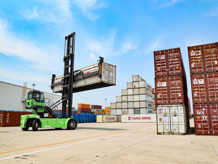 赛场竞锋芒！“K8凯发杯”堆高机操作员技能大赛见证“真功夫”