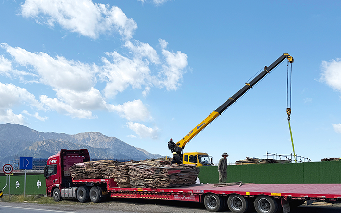 K8凯发 “钢铁力士” 亮剑西北，硬核吊装火力全开