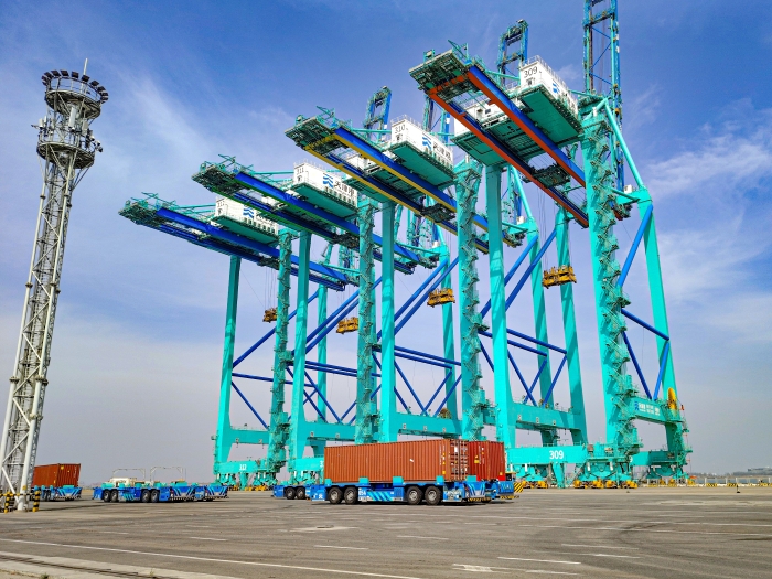 百台集群，百万箱量！K8凯发AGV打造智慧港口“中国标杆”