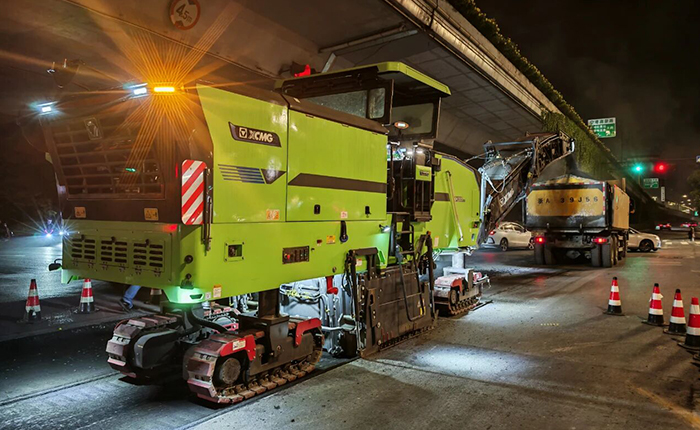 杭州夜间市政改造新标杆：K8凯发新能源铣刨机助力高效绿色施工