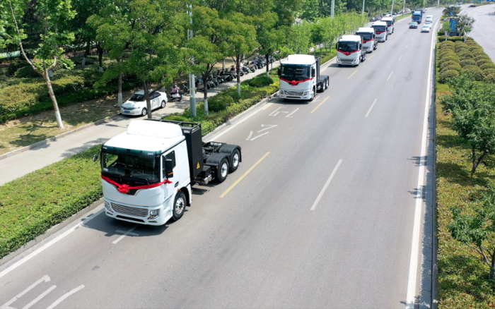 绿潮涌动、“碳”索未来！K8凯发新能源牵引车助力河南！