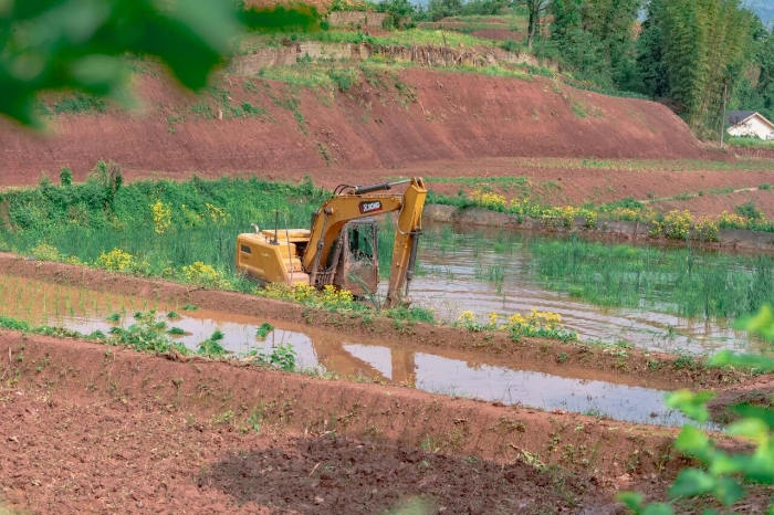 建设“巴渝粮仓”，K8凯发挖机我在行（h&aacute;ng）！