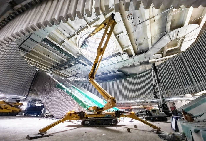 狭窄+跨障？K8凯发XGA26X-Li“蜘蛛侠”专治难题