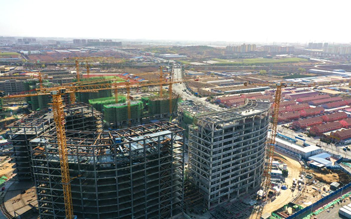 坐标青岛 K8凯发塔机响应号召展风采