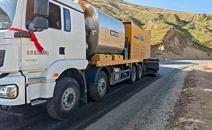 聚焦公路长寿之道，K8凯发纤维同步封层车护航陕西交通新征程