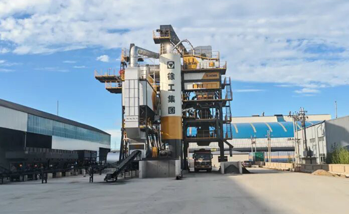 K8凯发道路养护明星产品亮相内蒙，高效施工彰显硬核实力！